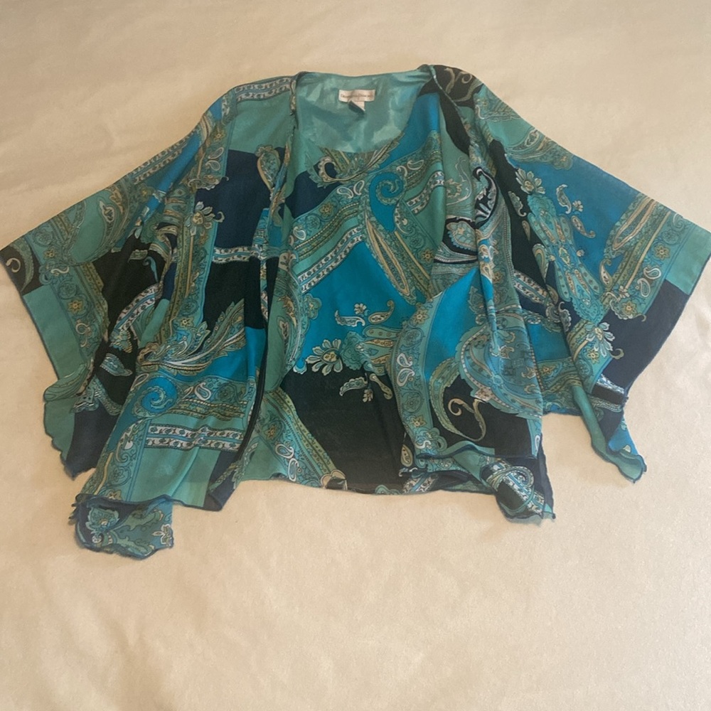 Draper’s and Damon’s 2-piece Flowy coordinated set
